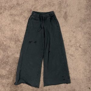 Artie Distressed Sweatpants